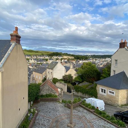 La Maison Bleue Port-en-Bessin-Huppain Buitenkant foto