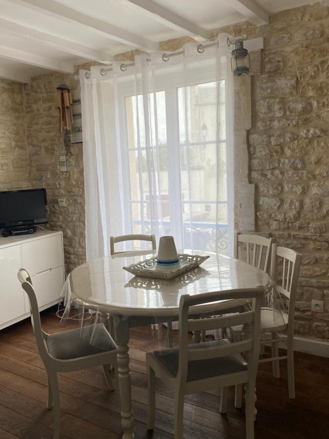 La Maison Bleue Port-en-Bessin-Huppain Buitenkant foto