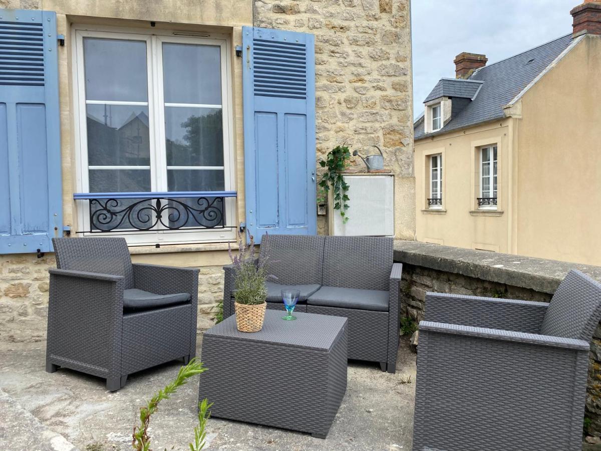 La Maison Bleue Port-en-Bessin-Huppain Buitenkant foto