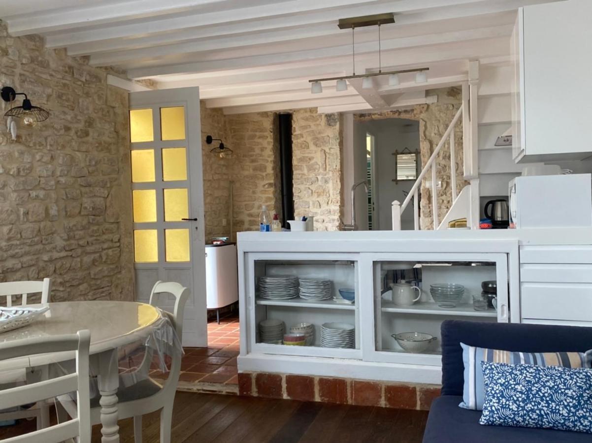 La Maison Bleue Port-en-Bessin-Huppain Buitenkant foto
