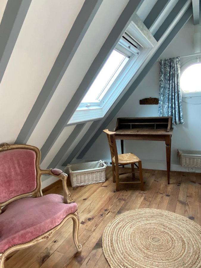 La Maison Bleue Port-en-Bessin-Huppain Buitenkant foto